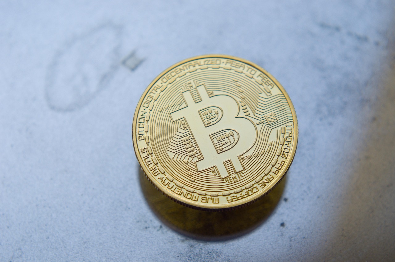 AI概念币ACT、IP 同步暴跌20% 又迅速反弹！诡异的币价走势引热议